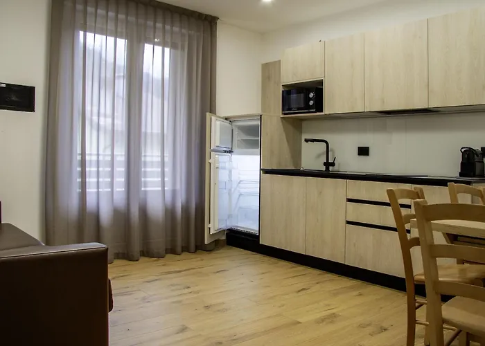 Liz Hotel & Apartments